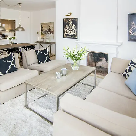Brisas Pueblo - Roomsevice Marbella